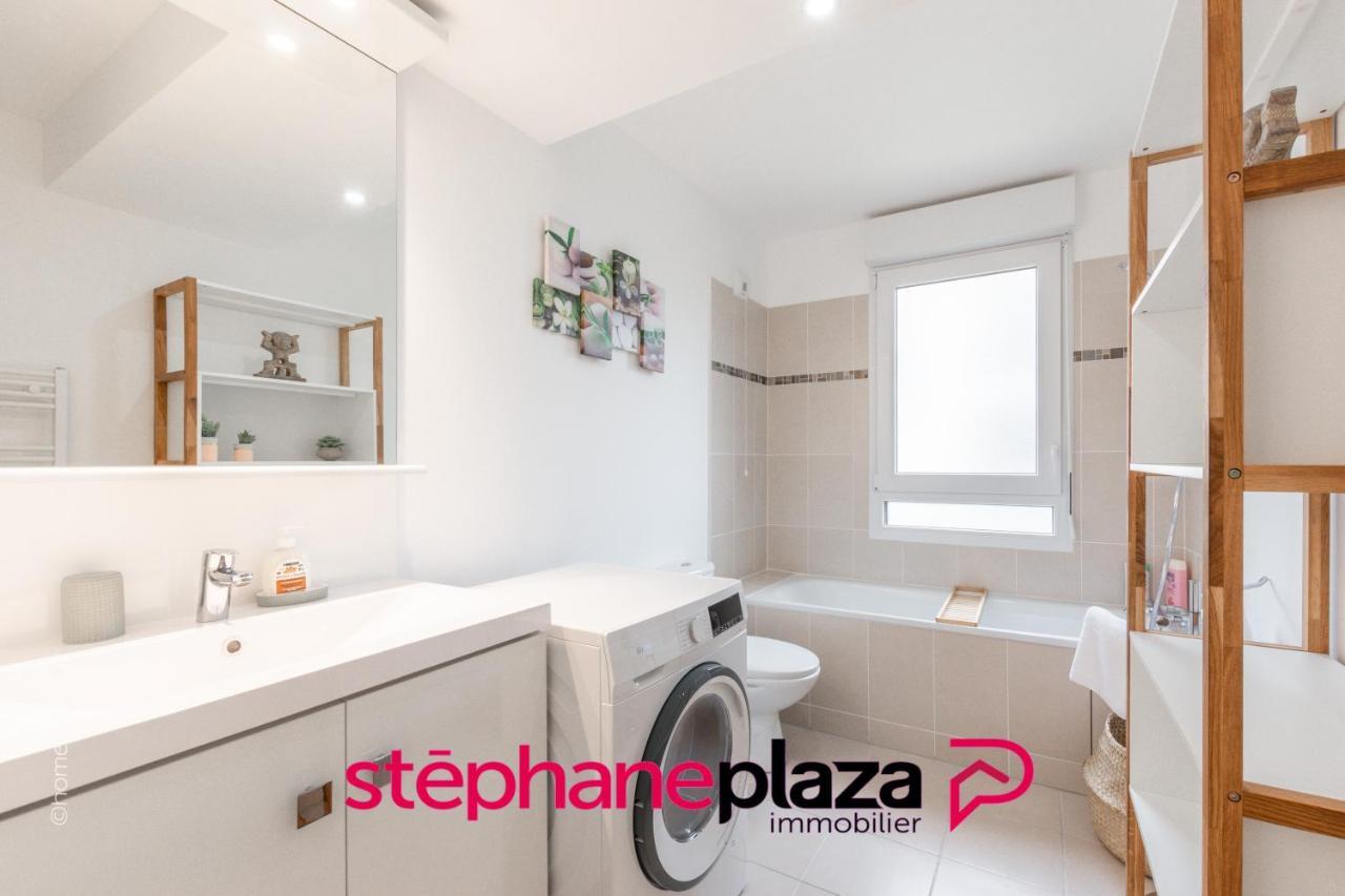 Plaza Parc 01 Apartment Montevrain Exterior photo